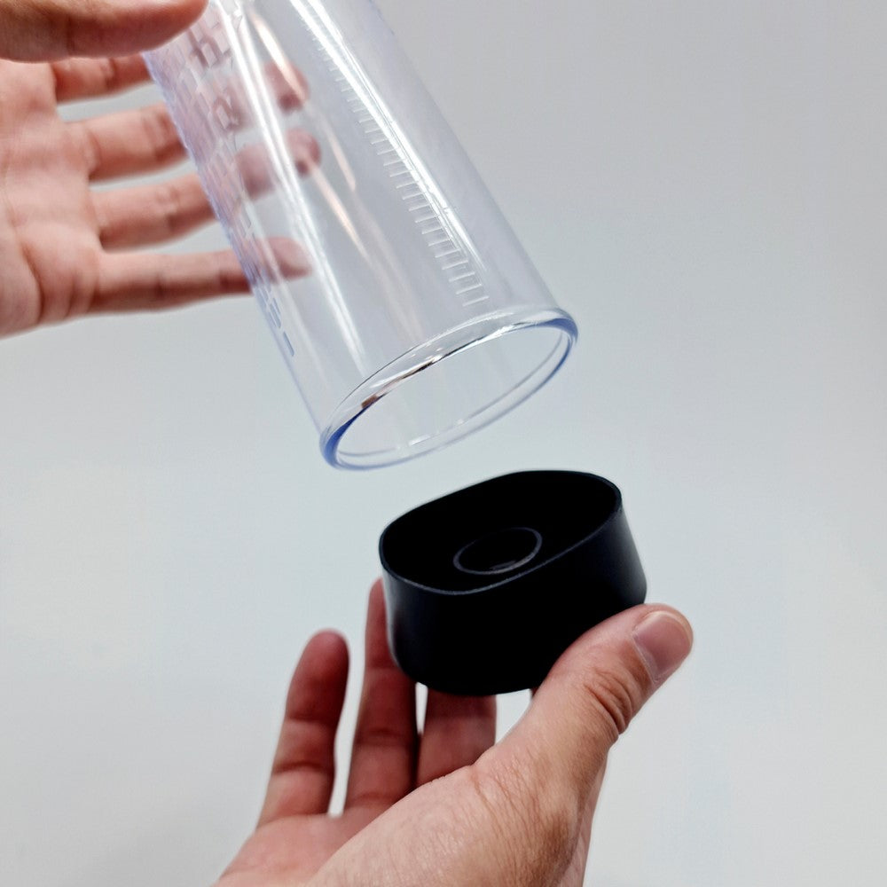 Removing the seal of the Bigggy Penis Pump | Wooomy