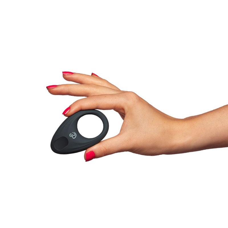 EasyToys | Ring Play Vibrating Cock Ring in hand