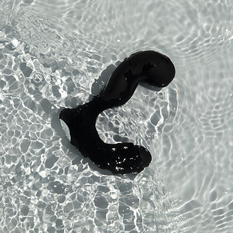 Iker Interactive Prostate and Perineum Vibrator | Svakom in water