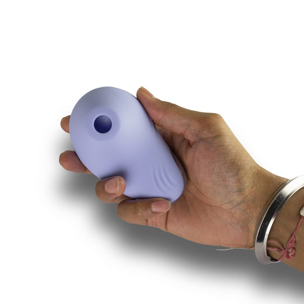 N6 Intimate Air Pressure Stimulator | Niya in hand 