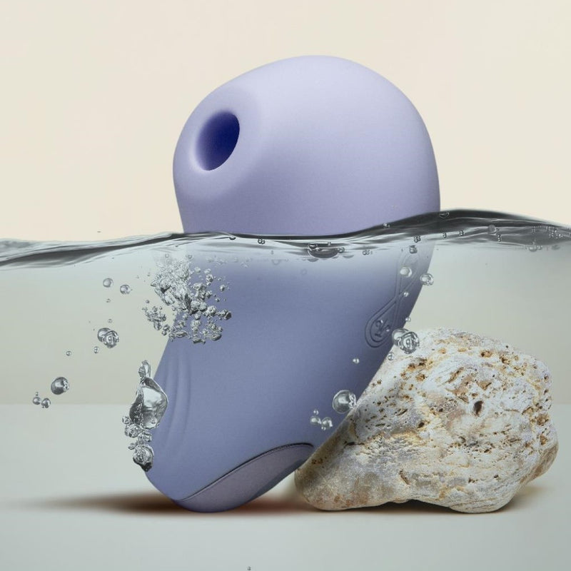 Waterproof N6 Intimate Air Pressure Stimulator | Niya under water